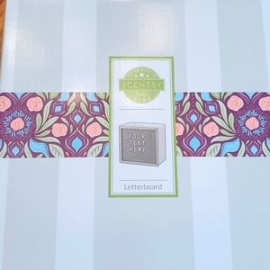 Scentsy letterboard warmer-NEW